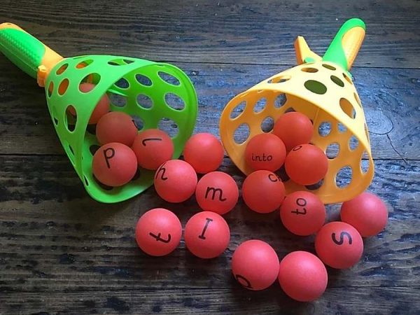 26 phase 2 ping pong balls and shooters- tricky words